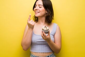 Stress and sadness drive cravings.